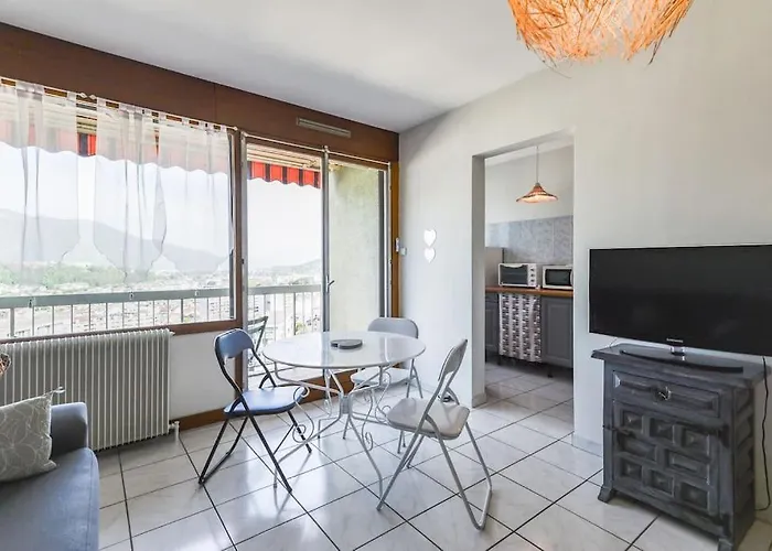 Appartement Très Spacieux- Vue Imprenable Sur Le