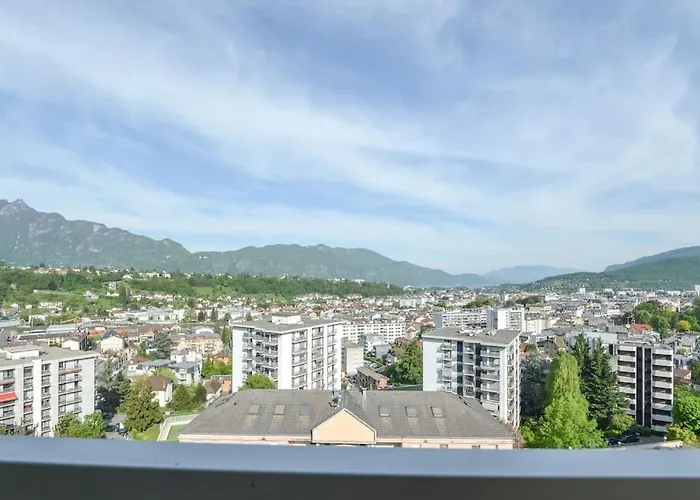 Tres Spacieux- Vue Imprenable Sur Le